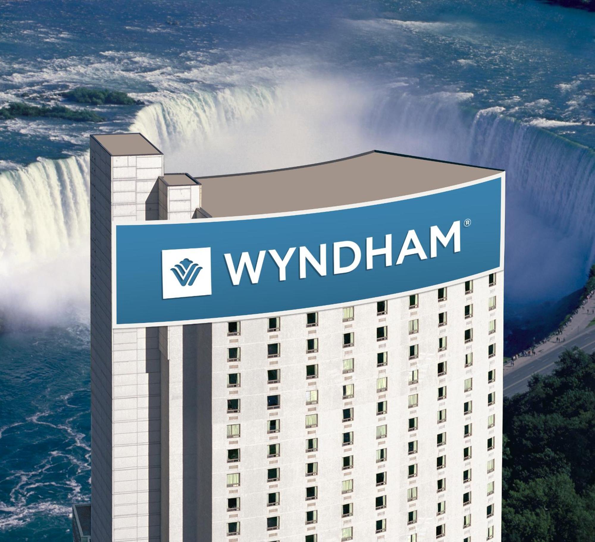 Wyndham Fallsview Hotel Niagara Falls Exterior photo